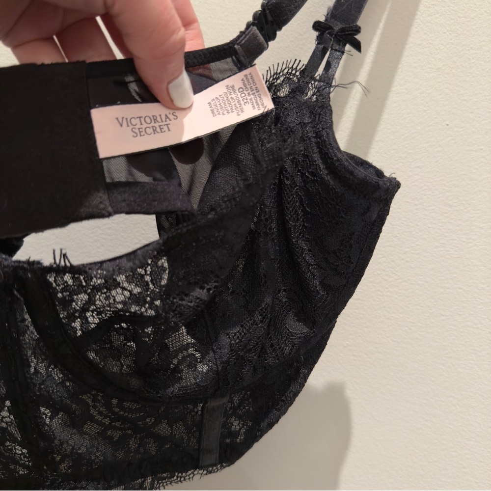 Victoria's Secret Black Lace Velvet Strap Bra With Bows 32DD - Picture 4 of 7